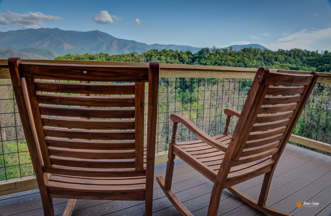 Majestic View Lodge, Amazing Views, Hot Tub, 1089 Free Tickets Each Paid Day, Dollywood And More Gatlinburg Exterior photo