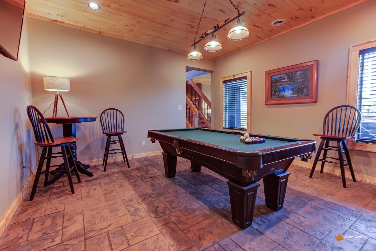 Majestic View Lodge, Amazing Views, Hot Tub, 1089 Free Tickets Each Paid Day, Dollywood And More Gatlinburg Exterior photo
