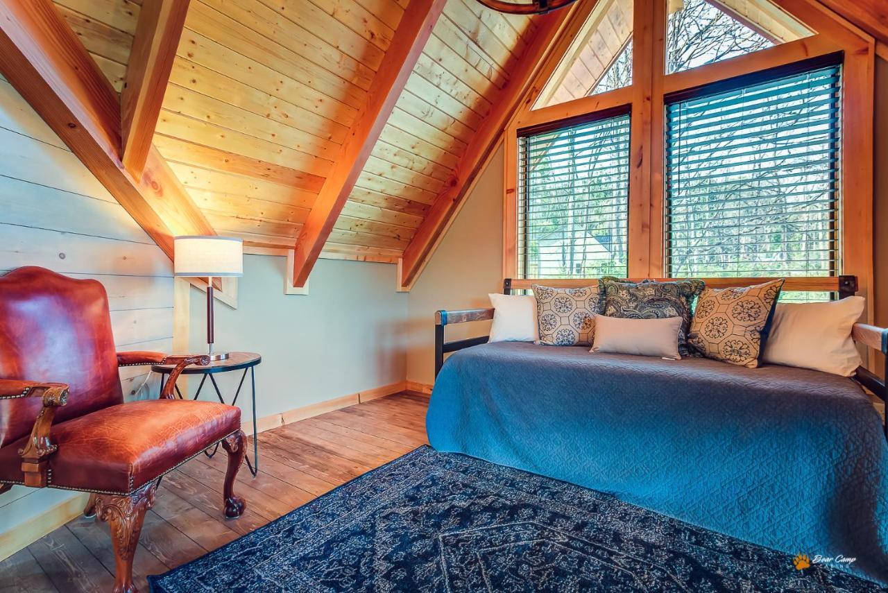 Majestic View Lodge, Amazing Views, Hot Tub, 1089 Free Tickets Each Paid Day, Dollywood And More Gatlinburg Exterior photo