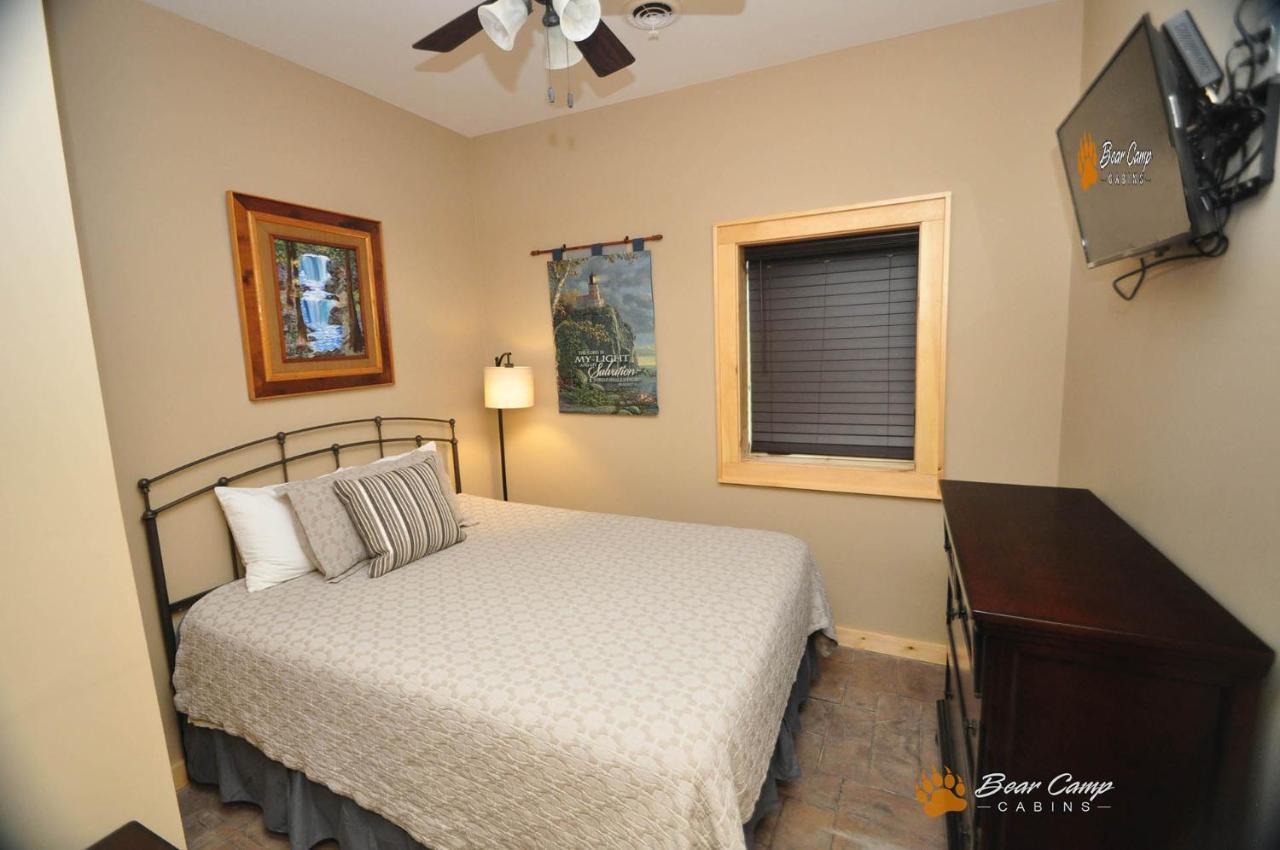 Majestic View Lodge, Amazing Views, Hot Tub, 1089 Free Tickets Each Paid Day, Dollywood And More Gatlinburg Exterior photo